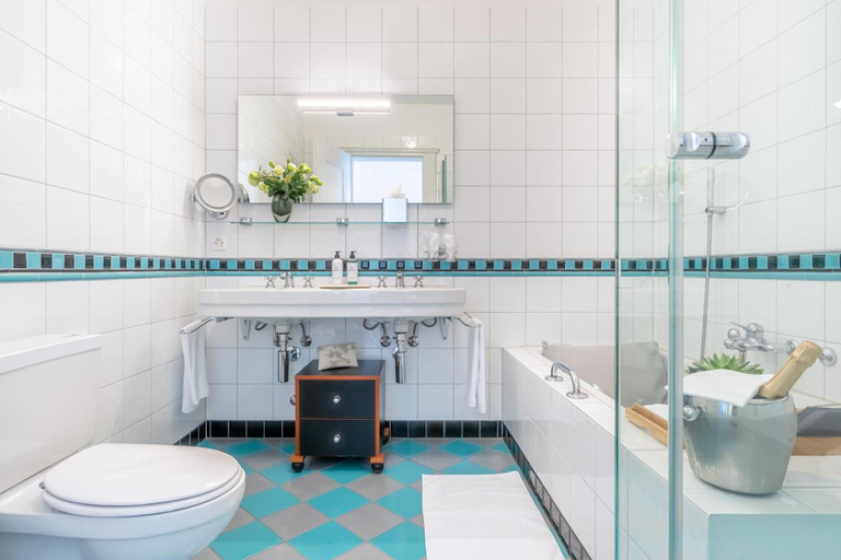 Bathroom 3, Art Deco Hotel Montana Luzern, Luzern