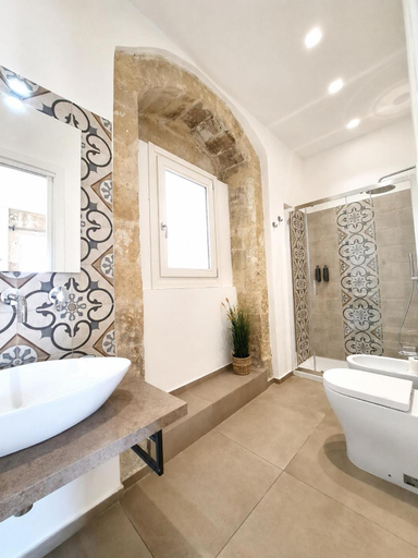 Bathroom 3, B&B Cuore Barocco, Ragusa