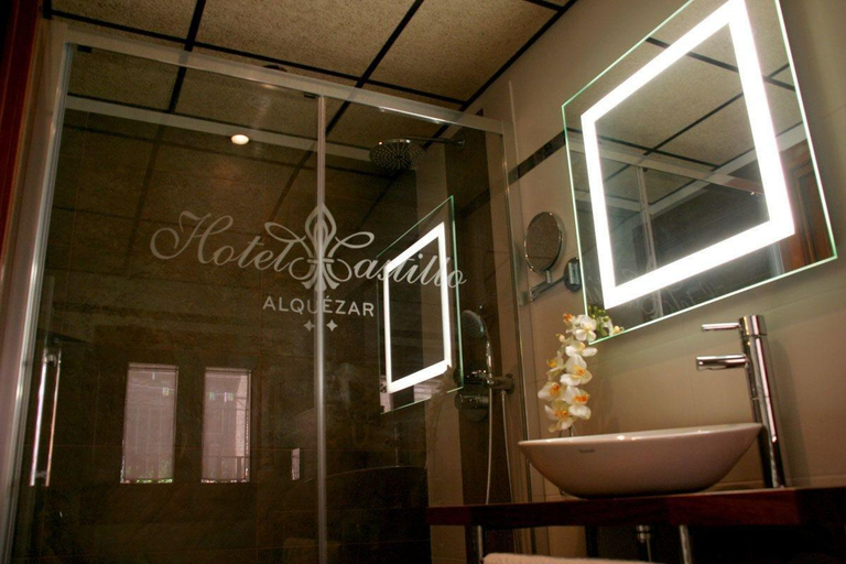 Bathroom 5, Hotel Castillo de Alquézar, Huesca