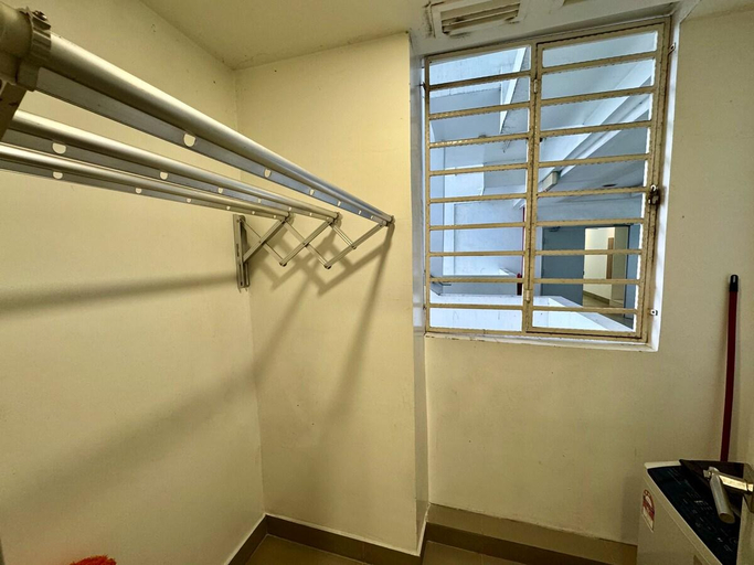Bathroom 3, Kota Kinabalu Apartments, Kota Kinabalu