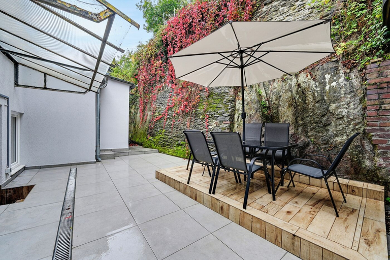 Outdoor dining 4, Design Apartments Schloss Burg Solingen, Solingen