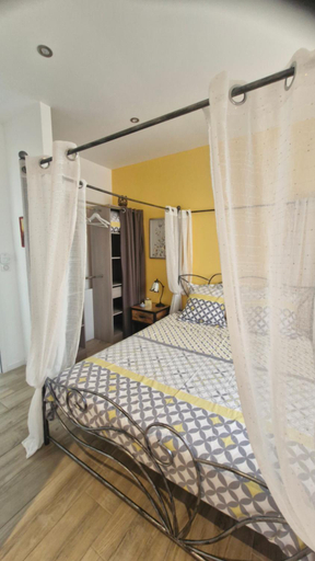 Bedroom 2, Chambres d'hotes du Mas de la Corniche, Ardèche