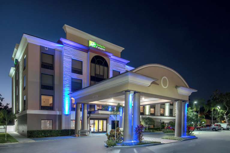 Exterior & Views 2, Holiday Inn Express & Suites BARTOW by IHG, Polk