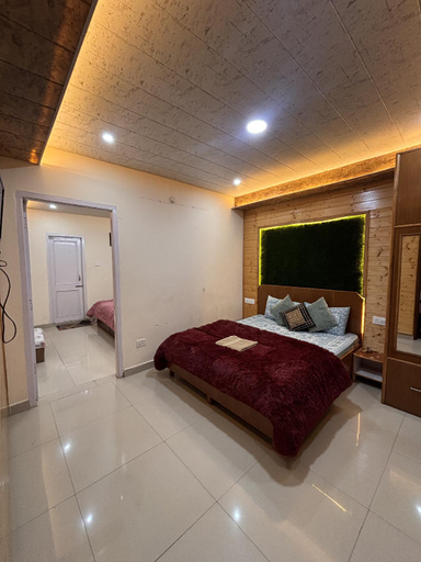 Bedroom 2, Stay in the woods standard , Shimla