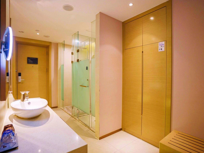 Bathroom 3, Lavande Hotel Luzhou Lufu Wanfu Daduhui, Luzhou