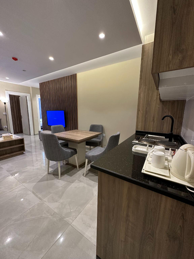 5, Charming Amman Apartment with Garden and Balcony, Amman