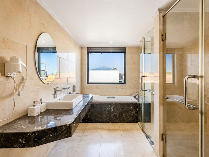 Bathroom 4, Aaron Riverview Hotel, Vientiane