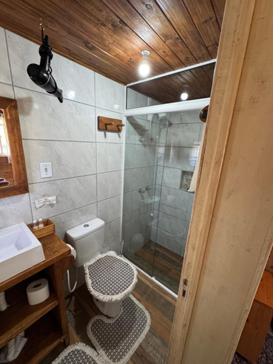 Bathroom, Cabanas Fazenda da Raia, Urubici
