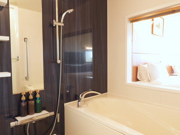 Bathroom 5, SAKURA RESORT HOTEL ISHIGAKI, Ishigaki