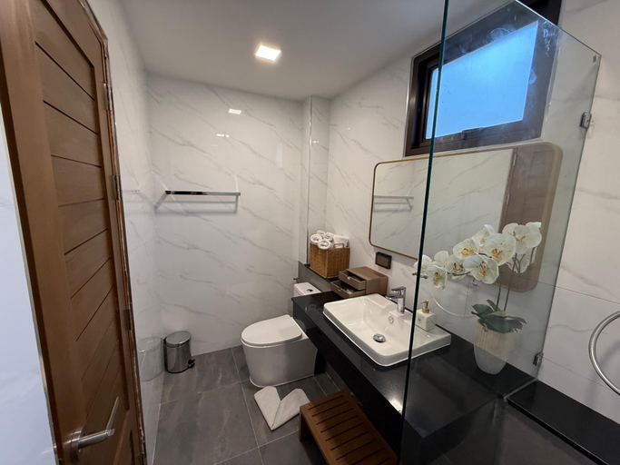Bathroom 2, T-Valley Maekampong, K. Mae On