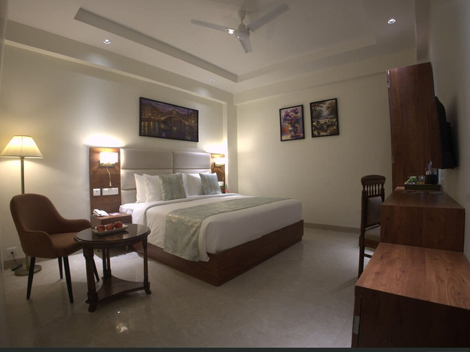 Room 5, Sterling Regalia Agra, Agra