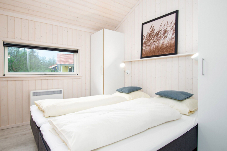 Room 5, Erstaunliches Kustenchalet mit Sauna, Ostholstein