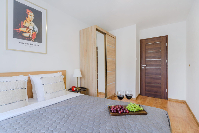 Room 4, Apartment With Private Balcony, Warsaw
