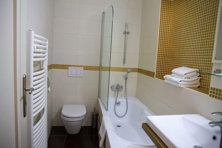 Bathroom 4, Hotel Peregrin, Český Krumlov