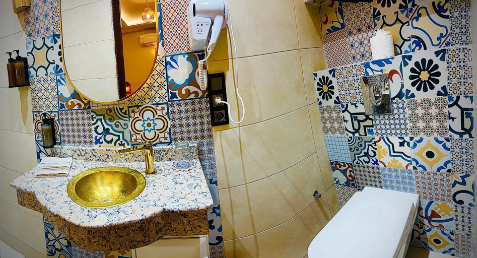 Bathroom 3, riad reve dantan, Marrakech