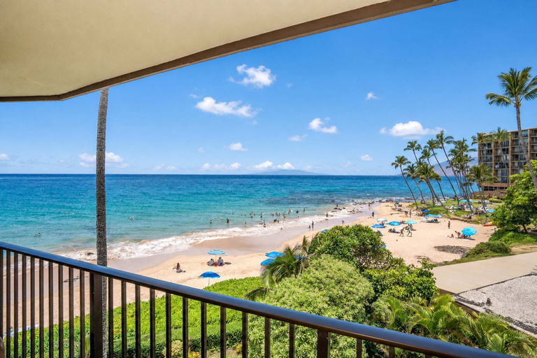 Beach 3, Oceanfront Hale Hui Kai 313 Large Lanai, AC, Incredible Views on Keawakapu Beach, Maui