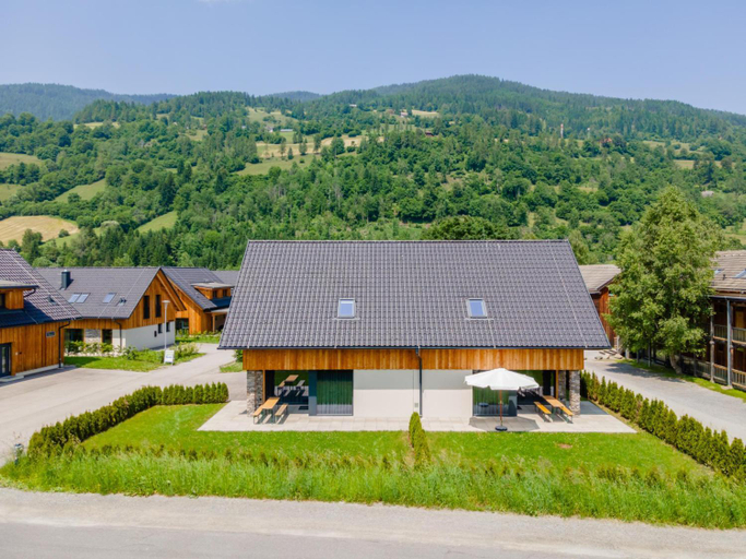 Exterior & Views, Bergzicht 2B, Murau
