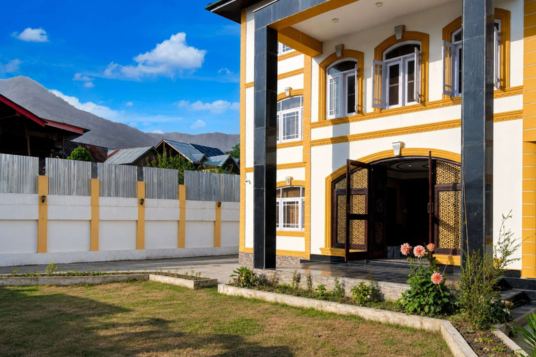 Reception 2, Deluxe Pine Hills, Srinagar