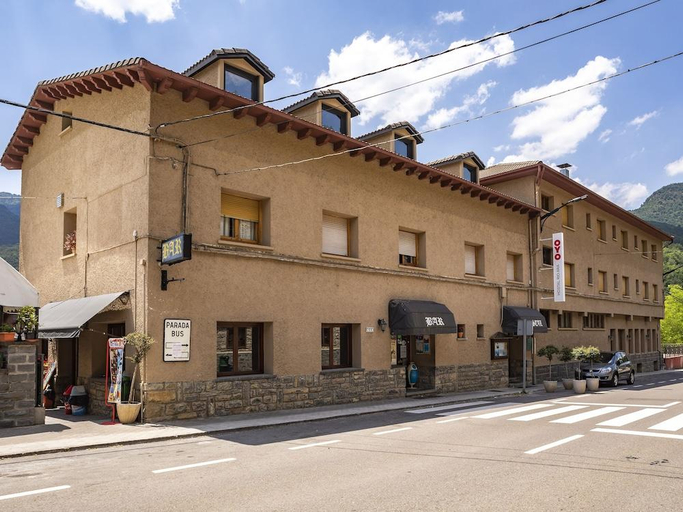 Exterior & Views 2, Hostal Rio Ara Bellosta, Huesca