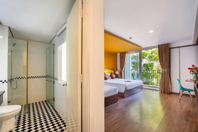 Bathroom 5, Rich Hotel, Da Nang