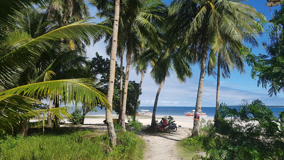 Others 5, Yayay house 1(1fl)..starlink/kichen,1min to beach, General Luna
