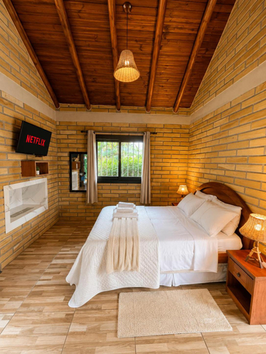 Bedroom 3, Pousada Caeana - Chales Com Vista Das Montanhas, Praia Grande