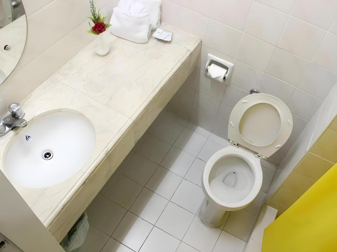 Bathroom 4, Hotel Galleria, Davao City