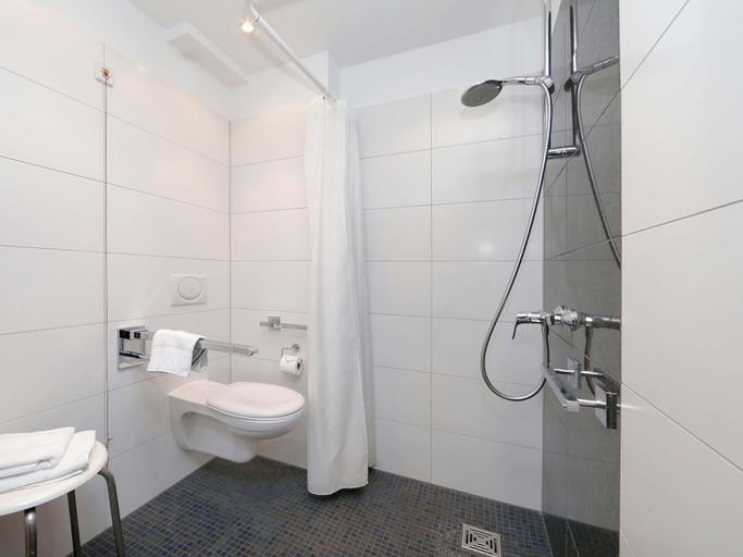 Bathroom 5, B&B Hotel Berlin-Dreilinden, Potsdam-Mittelmark
