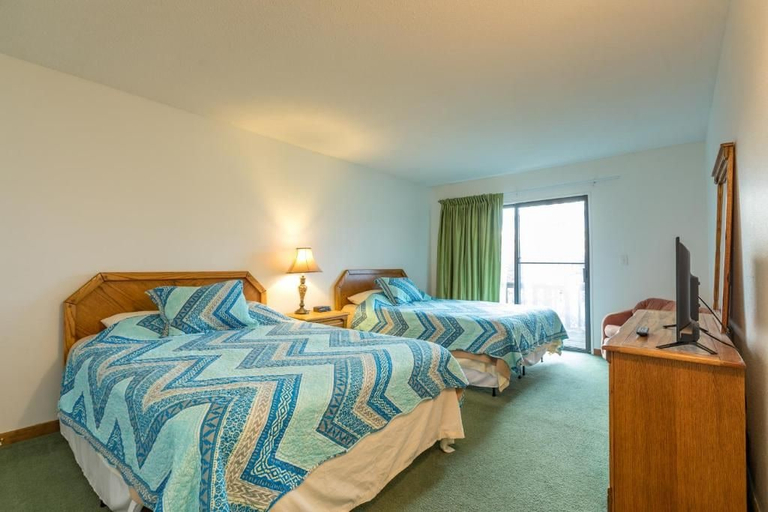 Bedroom 3, Crown Resorts at Silverwoods, Clearfield