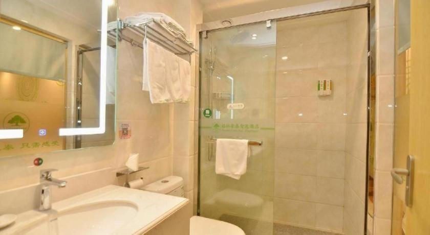 Bathroom 4, GreenTree Inn Chaohu High Speed Rail East Station, Chaohu