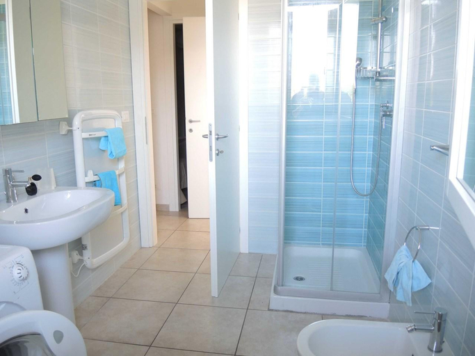 Bathroom 4, Nice Apartment With Swimming Pool and Solarium, Venezia
