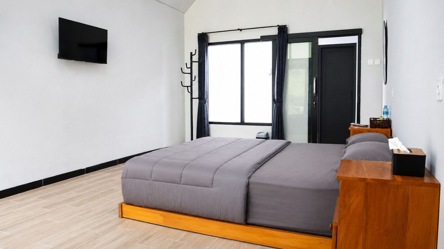 Room 5, Ulya Kabin Tawangmangu Private Pool Air Hangat Free BBQ, Karanganyar