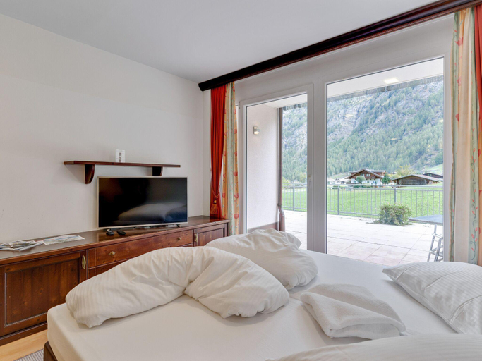 Bedroom 2, Apartment in Zwieselstein comfort 61m², Imst