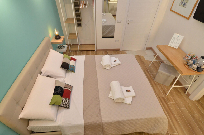 Bedroom 3, B&B CasaZeni, Napoli