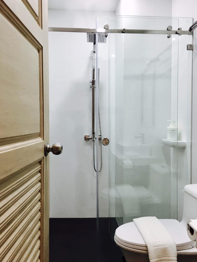 Bathroom, The Corner, Hua Hin