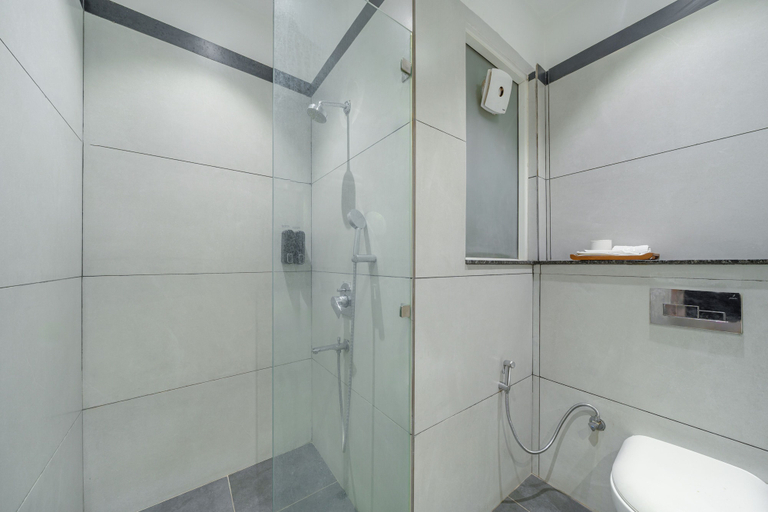 Bathroom, Turmeric Stays by Lime Tree Hotels, Gautam Buddha Nagar