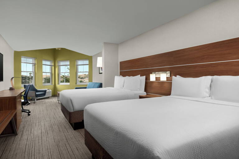 Bedroom 5, Holiday Inn Express & Suites MARINA - STATE BEACH AREA, Monterey