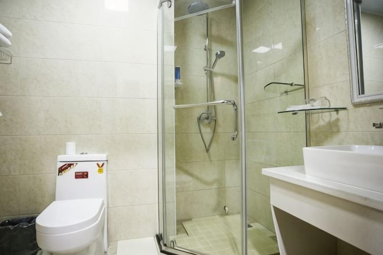 Bathroom, Anmen Phoenix Yipin Business Hotel, Huangshan