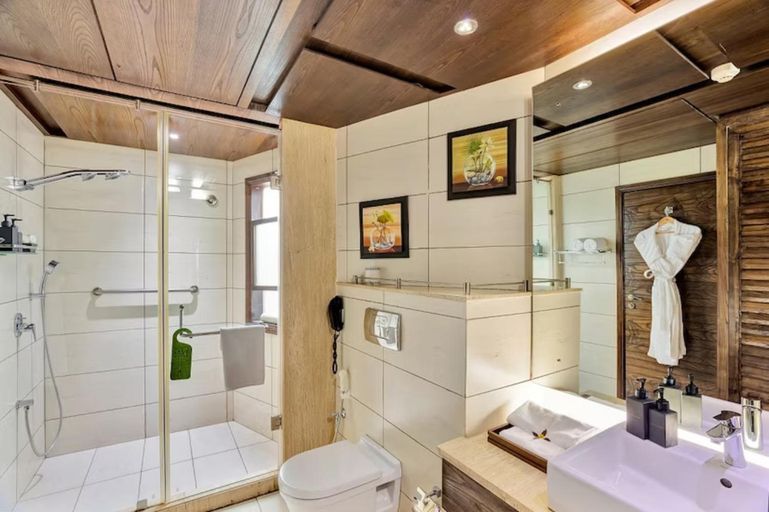 Bathroom 5, Athena Suites at Aamby Valley, Pune