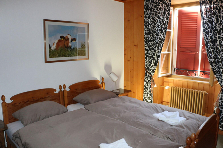 Bedroom 3, Auberge De L'ange, La Gruyère