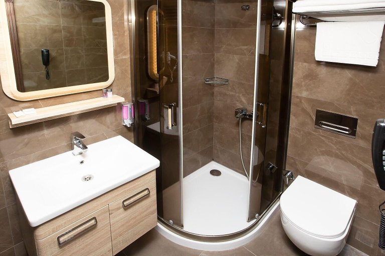 Bathroom 5, Odaman Hotel, Bandırma