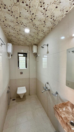 Bathroom 4, Coral Cove Resort, Raigarh