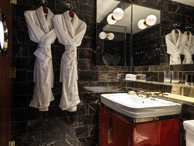 Bathroom 4, The Manner The Unbound Collection by Hyatt, New York