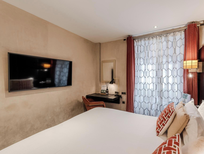 Bedroom 2, Hotiday Room Collection - Paris Arc de Triomphe, Paris