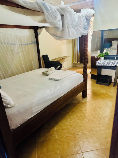 Room 4, Kola Holiday Homes, Kisauni