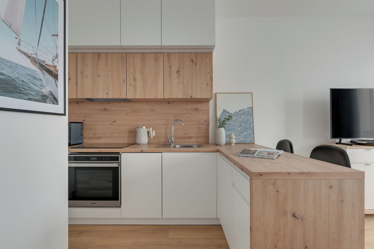 Private kitchenette 3, Porto Regatta with Parking and Gym, Gdańsk City