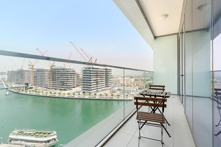 Room 4, Silkhaus Premium 2bdr Stay in Canal Front, Dubai