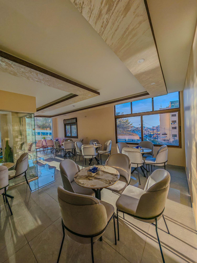 Food & Drinks 5, Rakan Apartment, Wadi Musa