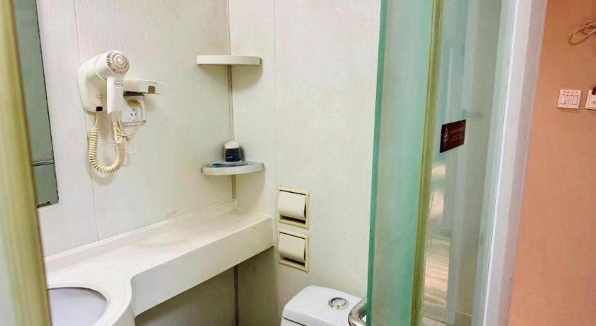 Bathroom 4, Jinjiang Inn Style Ningbo Railway Station, Ningbo