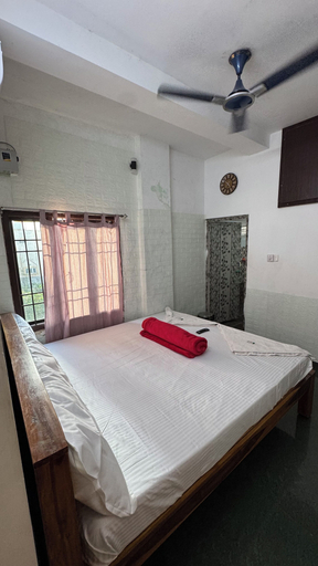 Bedroom 4, Cardiff Palace, Viluppuram